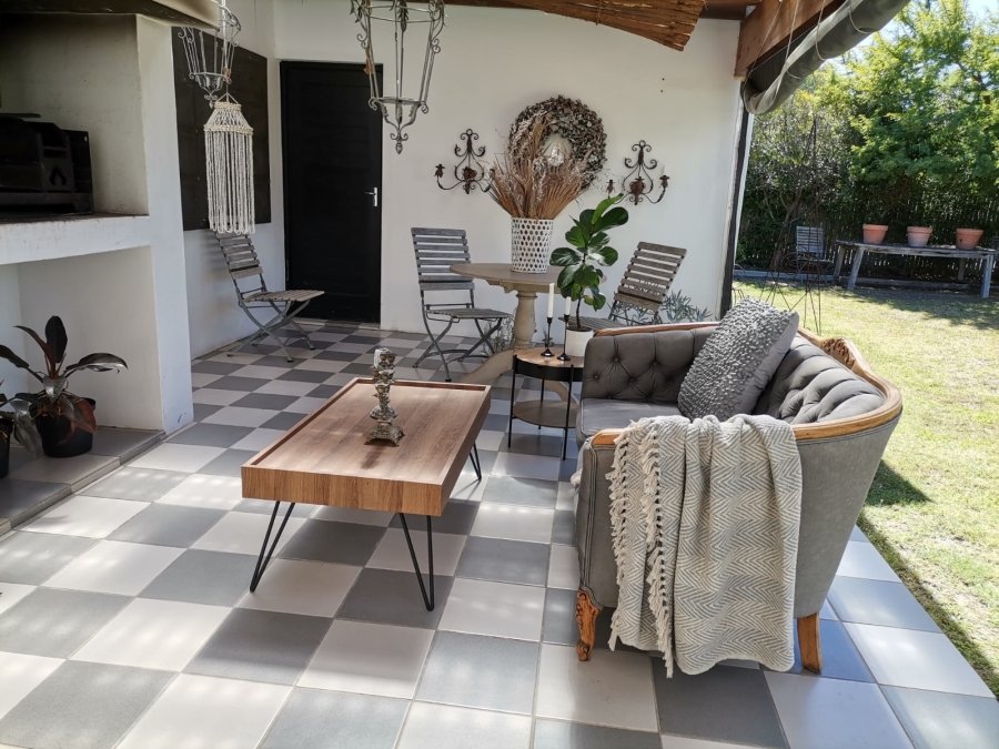 3 Bedroom Property for Sale in Martinville Western Cape